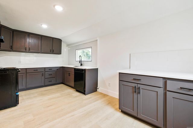 1521 Chatfield Road, Benton, AR 72015