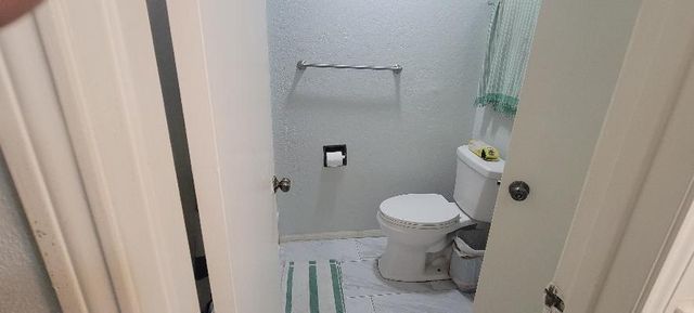 14333 Memorial Drive 20, Houston, TX 77079