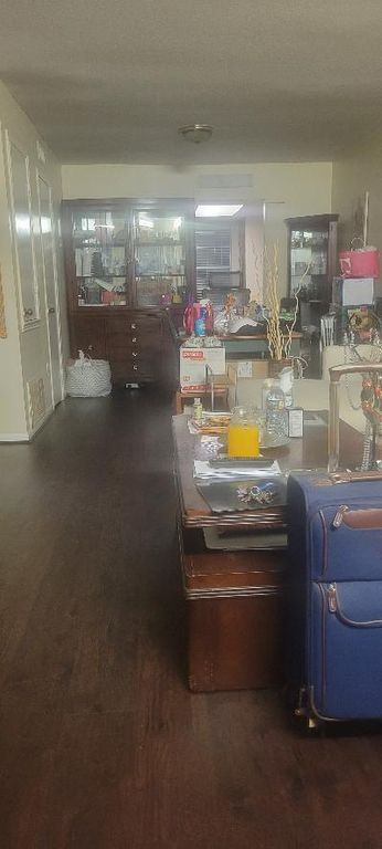 14333 Memorial Drive 20, Houston, TX 77079