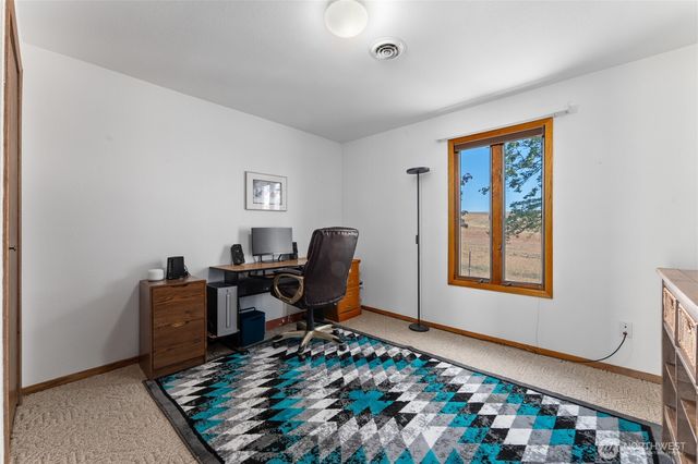 6397 Coyote Heights Road N, Odessa, WA 98159