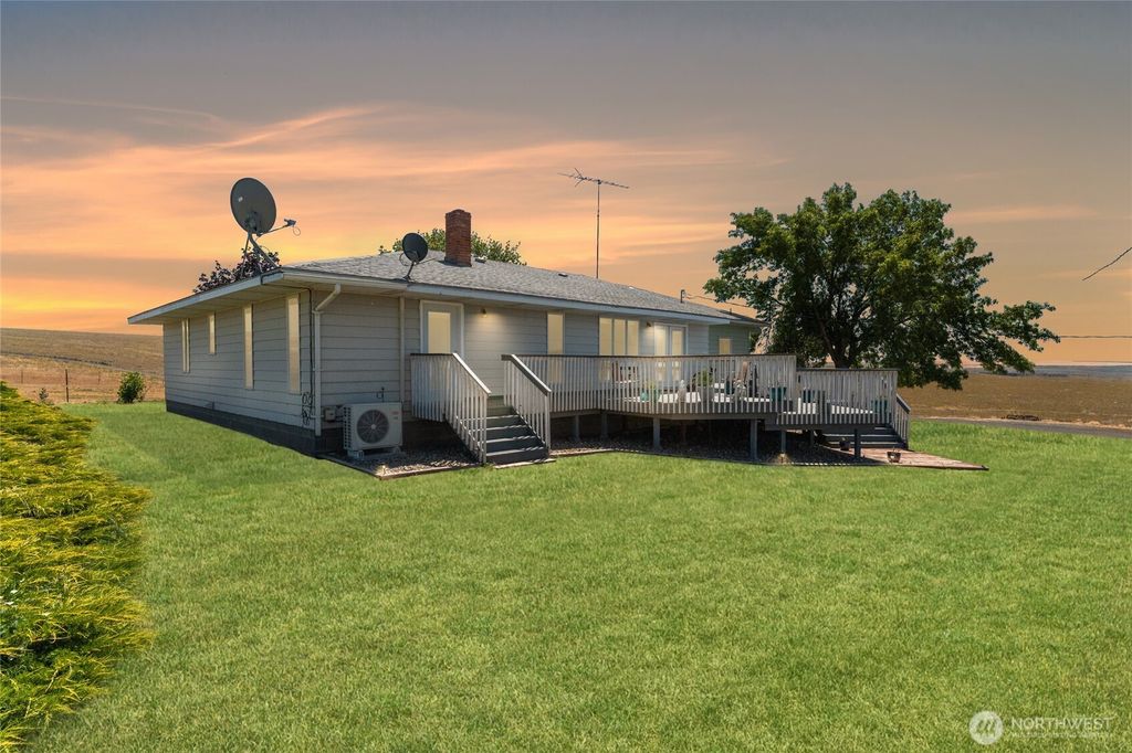 6397 Coyote Heights Road N, Odessa, WA 98159