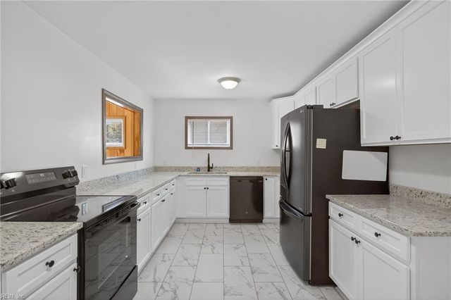 4707 Dermott ST, Chesapeake, VA 23320