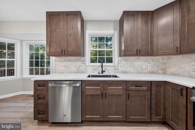 1101 SUGAR MAPLE LN, Herndon, VA 20170