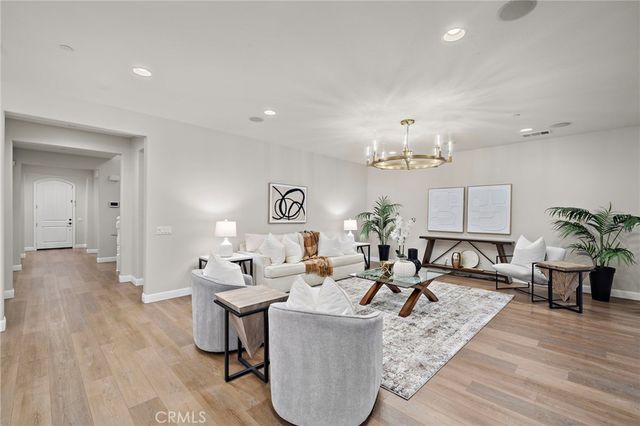 106 Fieldwood, Irvine, CA 92618