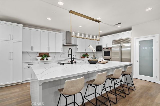 106 Fieldwood, Irvine, CA 92618