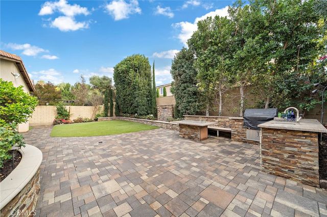 106 Fieldwood, Irvine, CA 92618