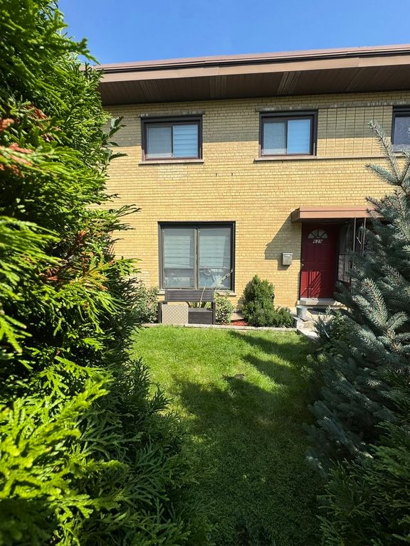 639 Maple Court, Mount Prospect, IL 60056