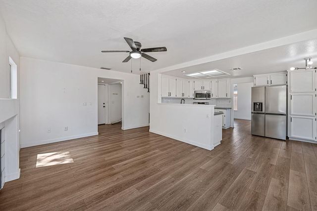 6431 Canyon Creek Way, Elk Grove, CA 95758