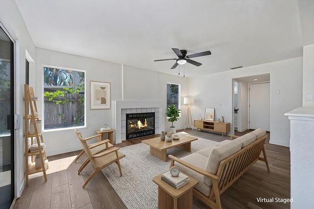 6431 Canyon Creek Way, Elk Grove, CA 95758