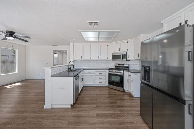 6431 Canyon Creek Way, Elk Grove, CA 95758