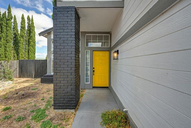 6431 Canyon Creek Way, Elk Grove, CA 95758