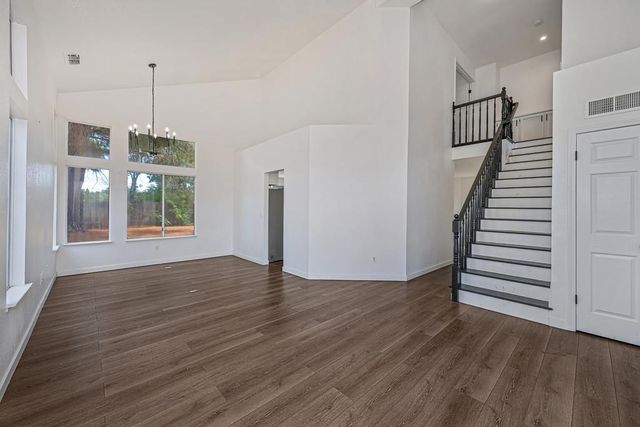 6431 Canyon Creek Way, Elk Grove, CA 95758