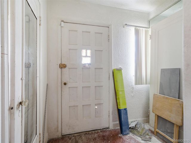 17183 Strasburg Street, Detroit, MI 48205