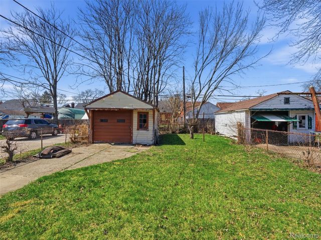 17183 Strasburg Street, Detroit, MI 48205