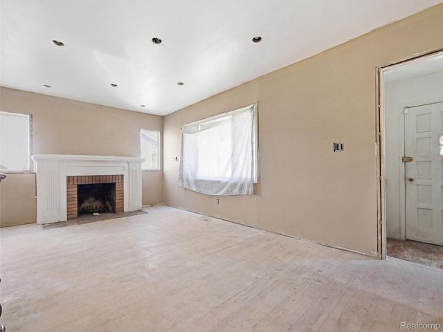 17183 Strasburg Street, Detroit, MI 48205