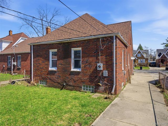 17183 Strasburg Street, Detroit, MI 48205