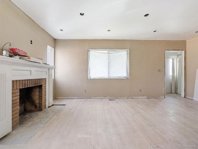 17183 Strasburg Street, Detroit, MI 48205