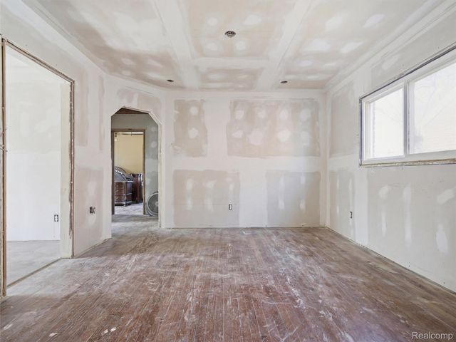 17183 Strasburg Street, Detroit, MI 48205