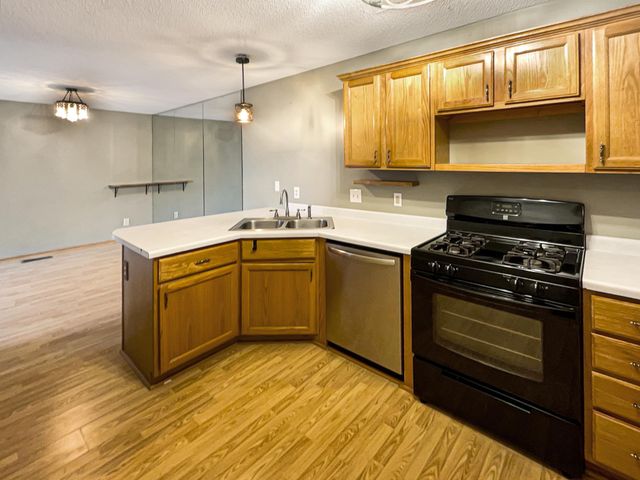 2002 Willow Circle, Centerville, MN 55038