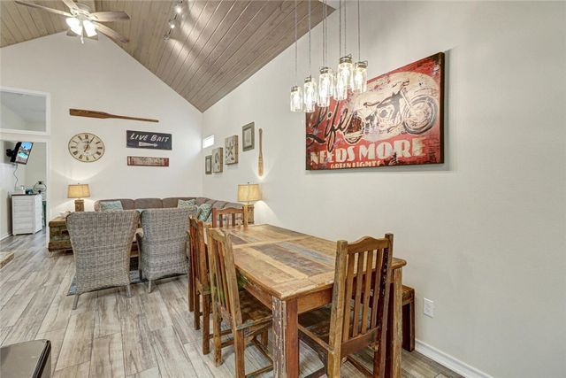 2212 State Highway 361 204, Port Aransas, TX 78373