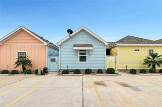 2212 State Highway 361 204, Port Aransas, TX 78373