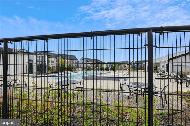 612 LAKEMONT DR, Glen Burnie, MD 21060
