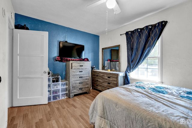 1504 Stockton Avenue, Bakersfield, CA 93308