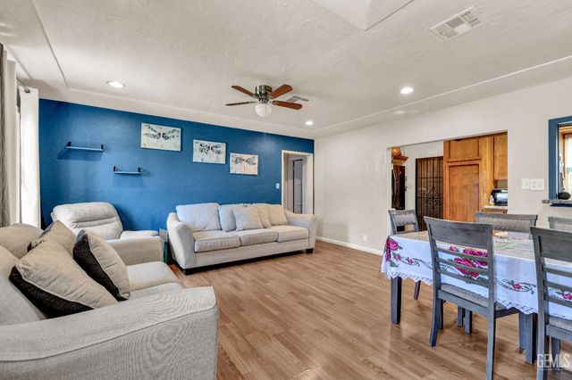 1504 Stockton Avenue, Bakersfield, CA 93308