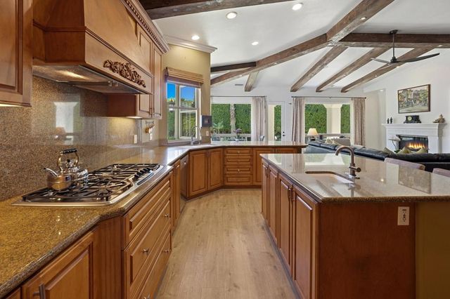 15 Porto Cielo Court, Rancho Mirage, CA 92270