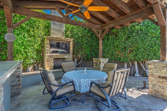 15 Porto Cielo Court, Rancho Mirage, CA 92270