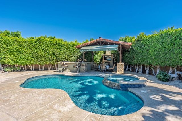 15 Porto Cielo Court, Rancho Mirage, CA 92270