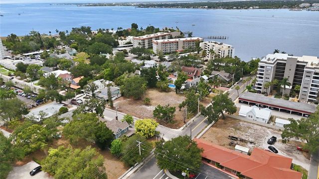 204 15TH STREET W, Bradenton, FL 34205