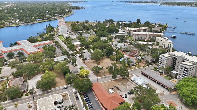 204 15TH STREET W, Bradenton, FL 34205