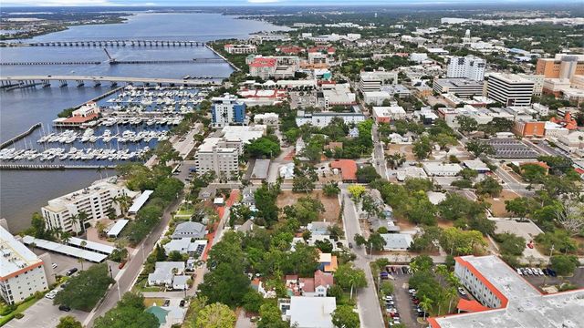 204 15TH STREET W, Bradenton, FL 34205