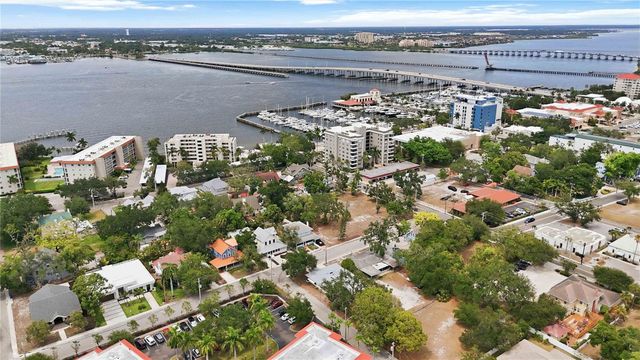 204 15TH STREET W, Bradenton, FL 34205