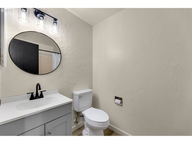 1101 Nw 405TH St, Woodland, WA 98674