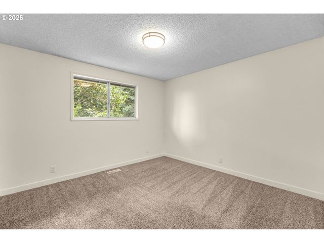 1101 Nw 405TH St, Woodland, WA 98674