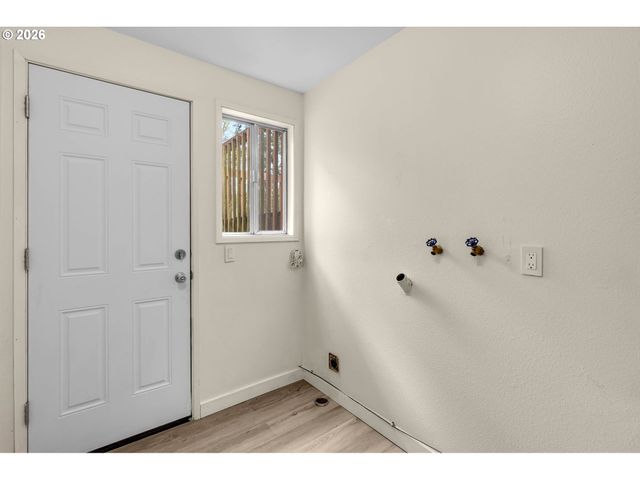 1101 Nw 405TH St, Woodland, WA 98674
