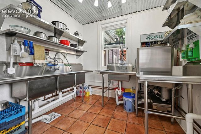 323 E Boulder Street, Colorado Springs, CO 80903