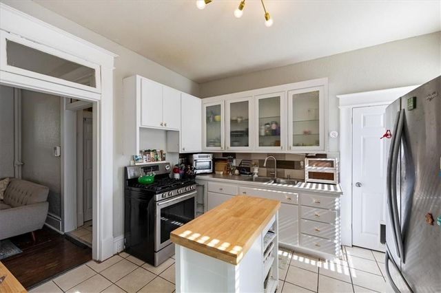 611 E 27 Terrace, Kansas City, MO 64109