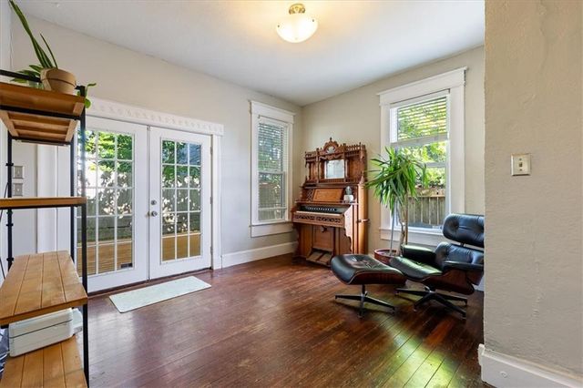 611 E 27 Terrace, Kansas City, MO 64109