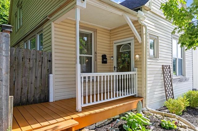 611 E 27 Terrace, Kansas City, MO 64109