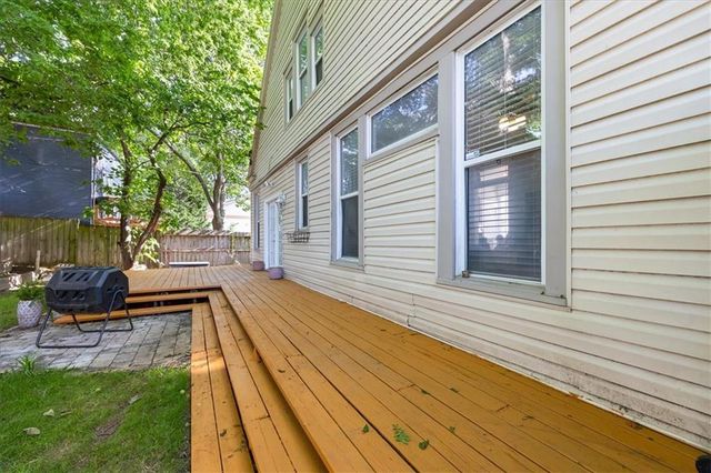 611 E 27 Terrace, Kansas City, MO 64109