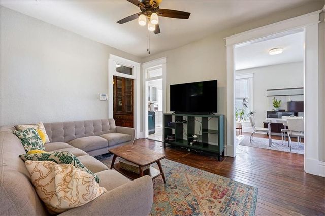 611 E 27 Terrace, Kansas City, MO 64109