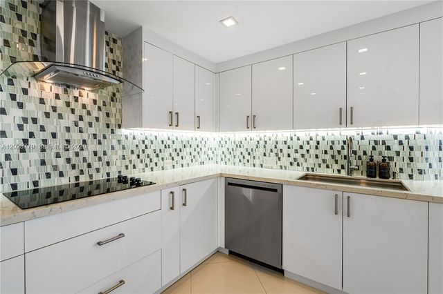 2800 Island Blvd 1605, Aventura, FL 33160