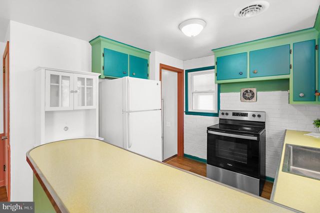 48 FAIRGROUND AVE, Taneytown, MD 21787