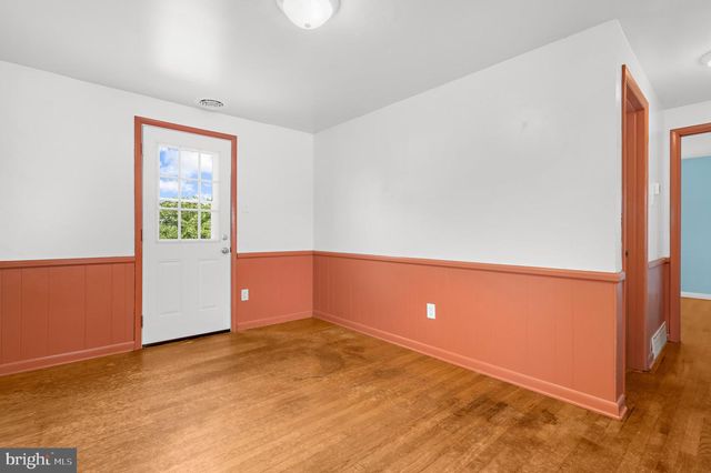 48 FAIRGROUND AVE, Taneytown, MD 21787