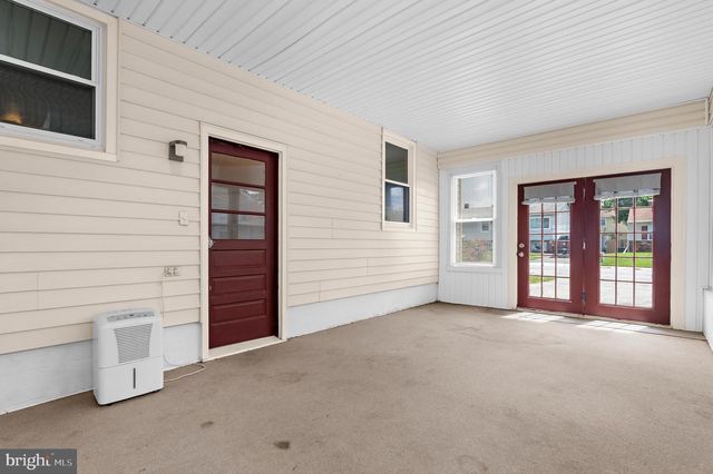 48 FAIRGROUND AVE, Taneytown, MD 21787