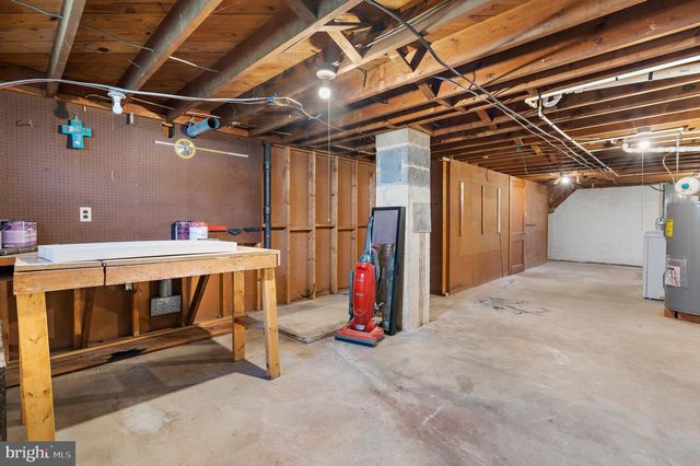 48 FAIRGROUND AVE, Taneytown, MD 21787