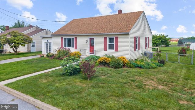 48 FAIRGROUND AVE, Taneytown, MD 21787
